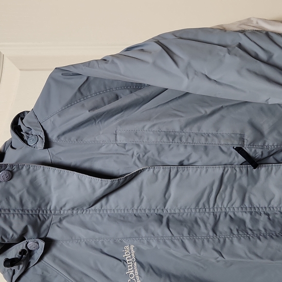 Columbia Women's S lightweight hooded jacket - Picture 3 of 13